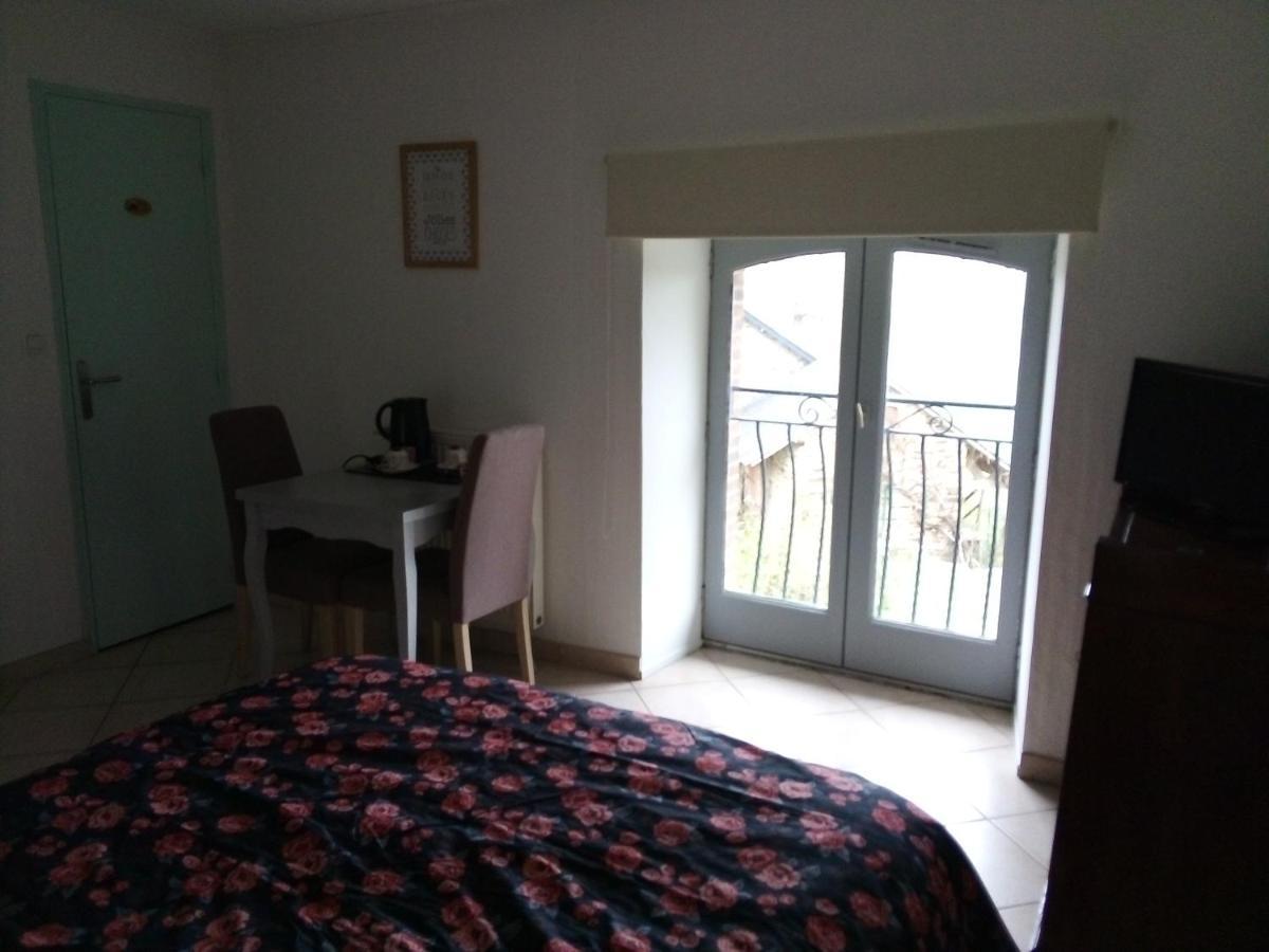 La Veronniere Hotel Entrammes Екстериор снимка